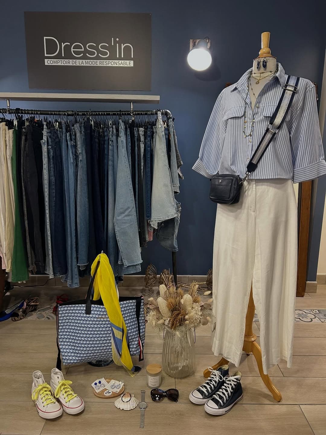 Chemise rayée bleu et blanche