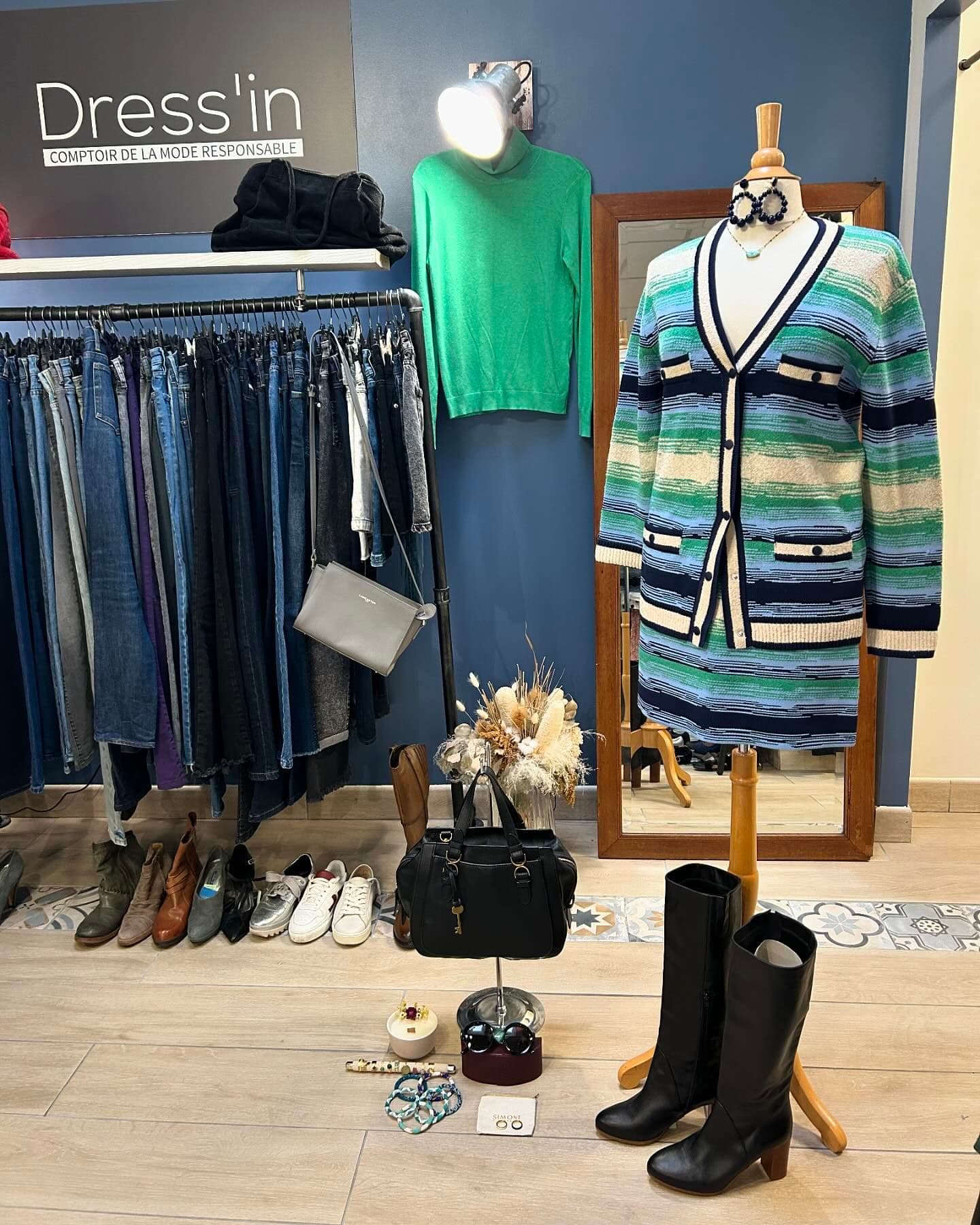 Ensemble Raye Bleu Vert Cardigan Jupe