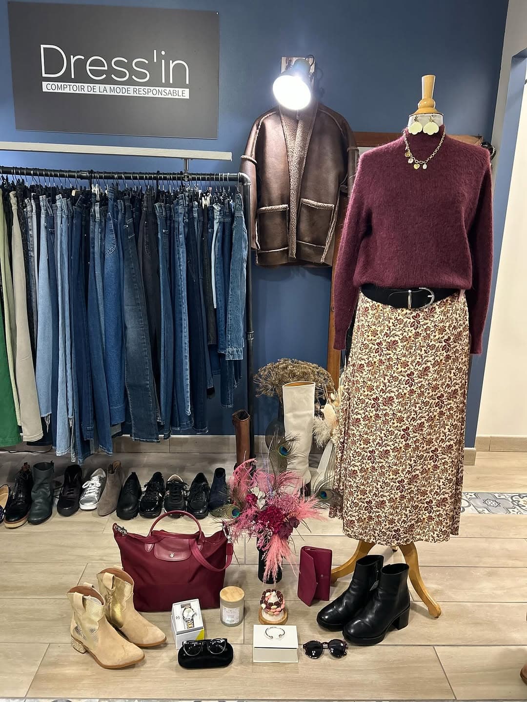 Pull Bordeaux Jupe Fleurie Sac Longchamp